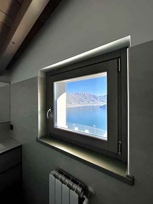 Appartamento Grande Terrazza Vista Lago Parzanica Exteriér fotografie