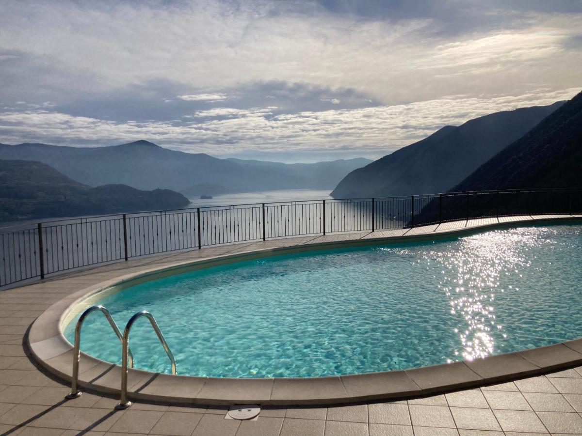 Appartamento Grande Terrazza Vista Lago Parzanica Exteriér fotografie