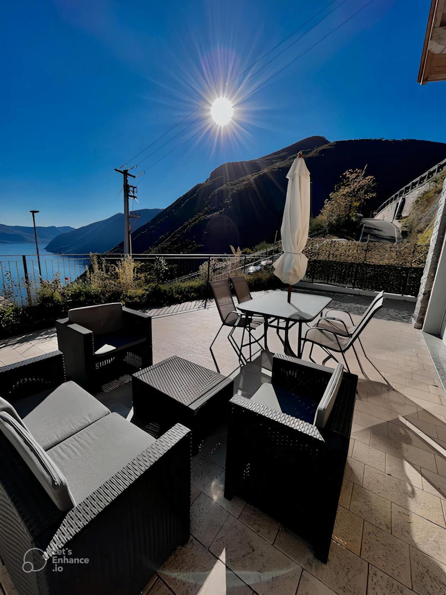 Appartamento Grande Terrazza Vista Lago Parzanica Exteriér fotografie